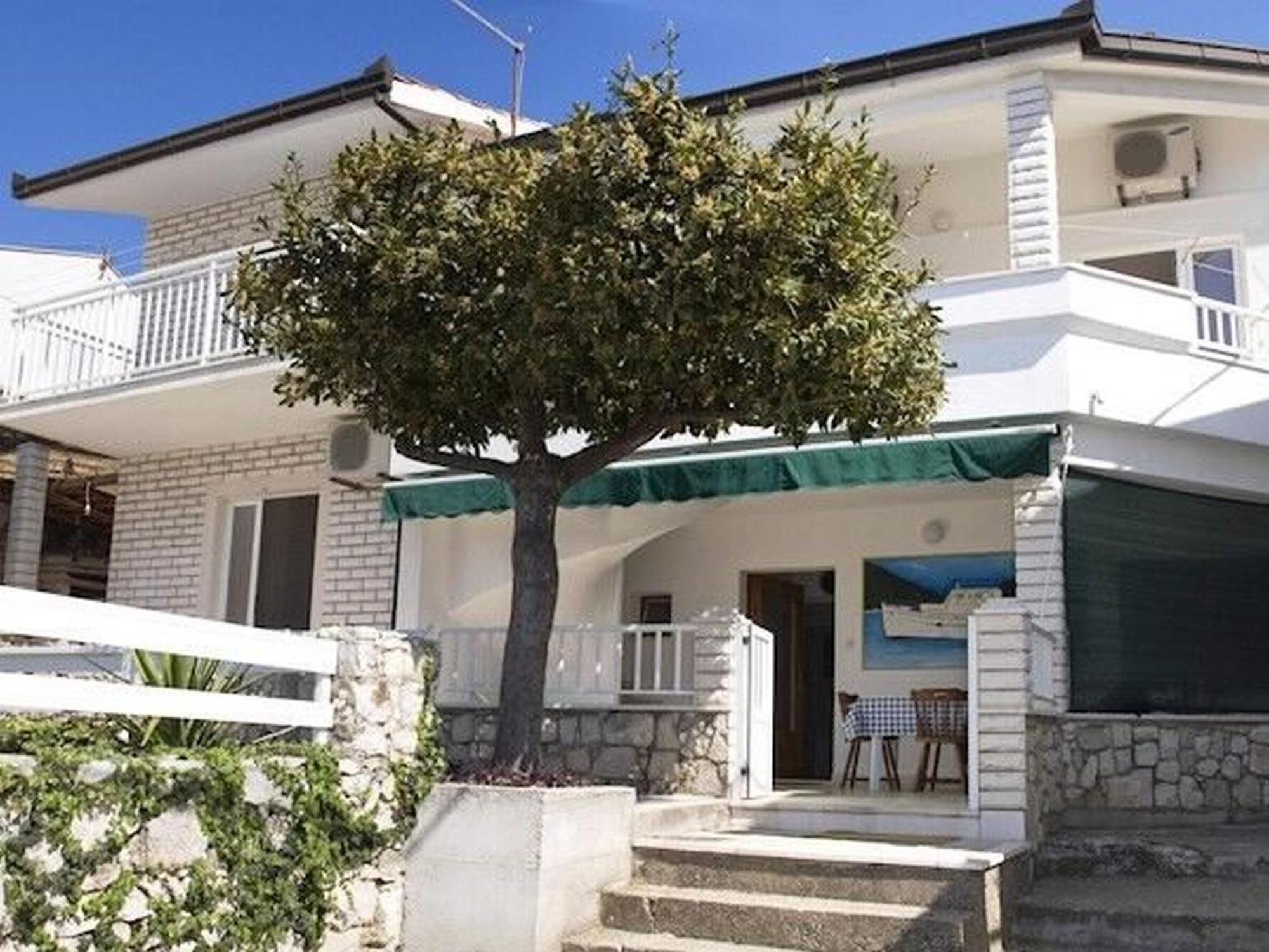 Apartments And Rooms Florijan Klek Extérieur photo