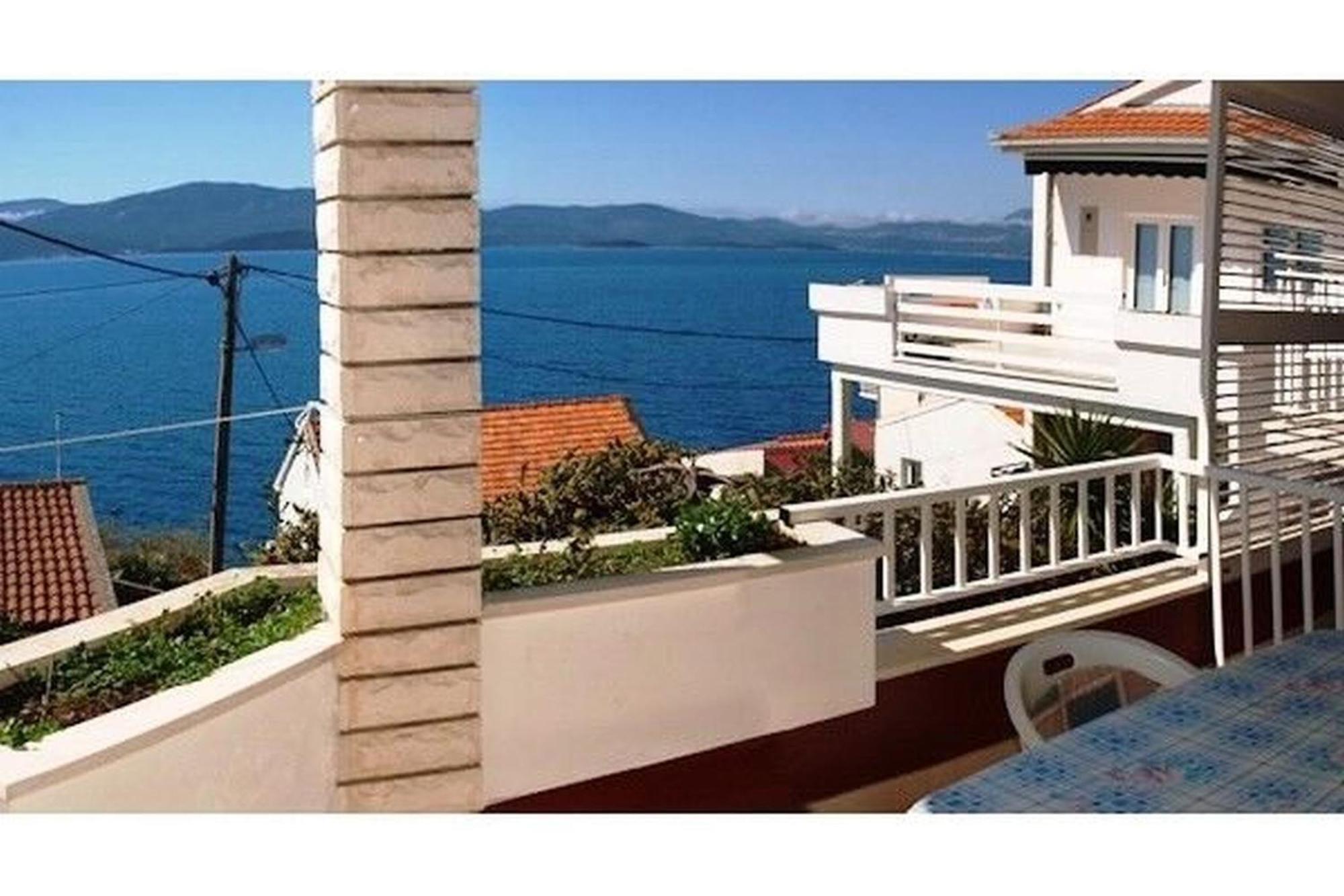 Apartments And Rooms Florijan Klek Extérieur photo